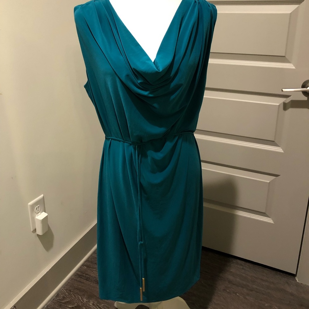 Jones New York Sleeveless Teal Dress w: draping neck & gold tipped string belt
